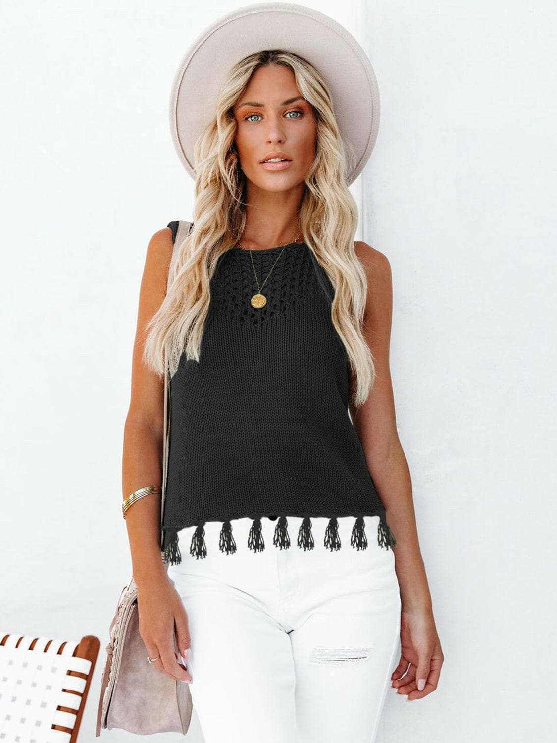 T-Shirts Trendsi just arrived - Chic cutout tank with tassels