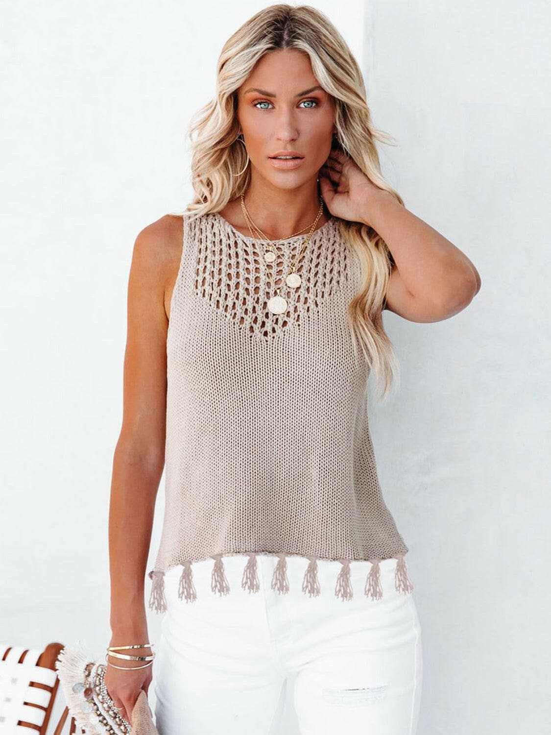 T-Shirts Trendsi just arrived - Chic cutout tank with tassels