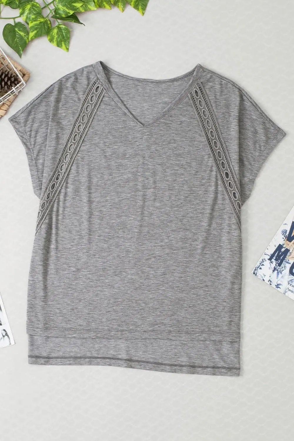 T-Shirts Trendsi Chic heathered v-neck tee