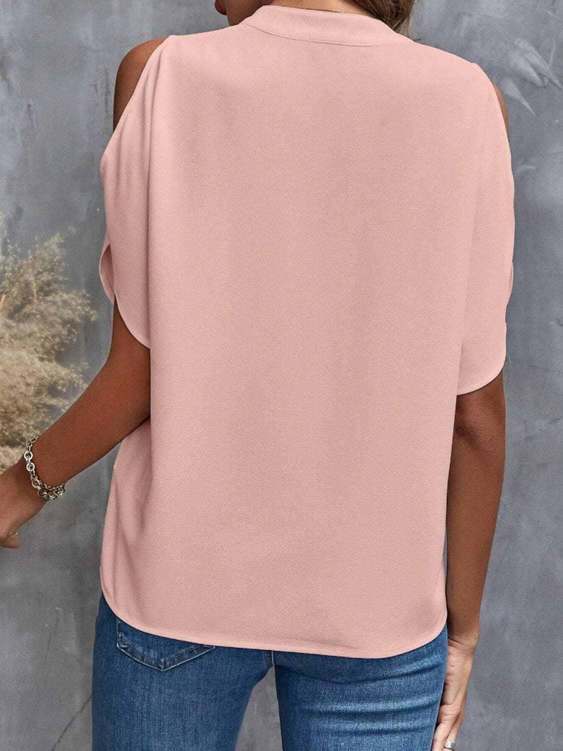 T-Shirts Trendsi just arrived - Chic notched cold shoulder blouse