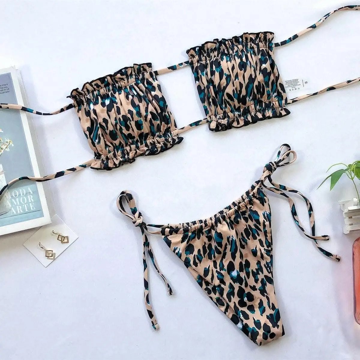 T-Shirts Trendsi swimwear - Chic ruched bikini set with frills