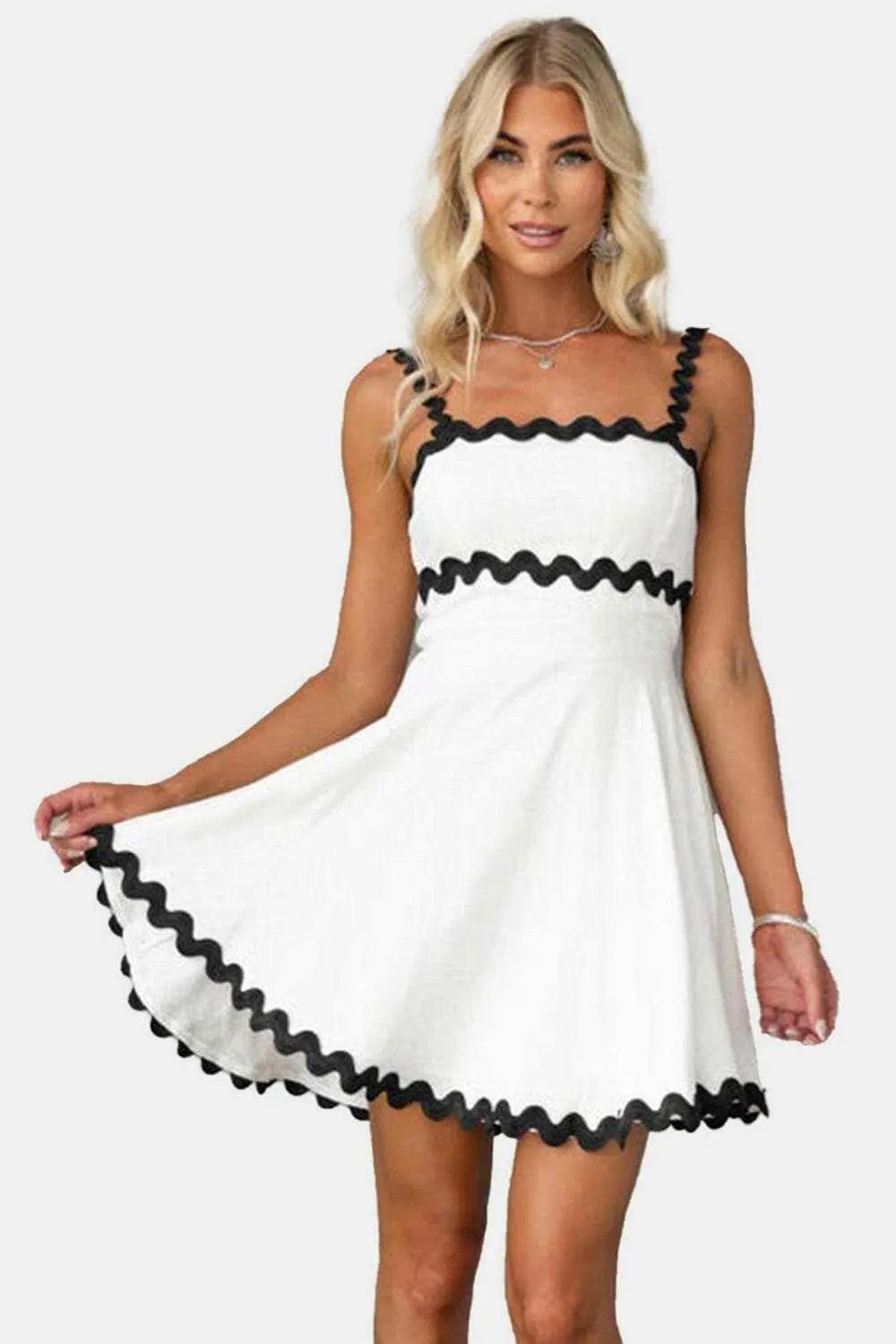 Dresses Trendsi Chic square neck mini dress with contrast trim