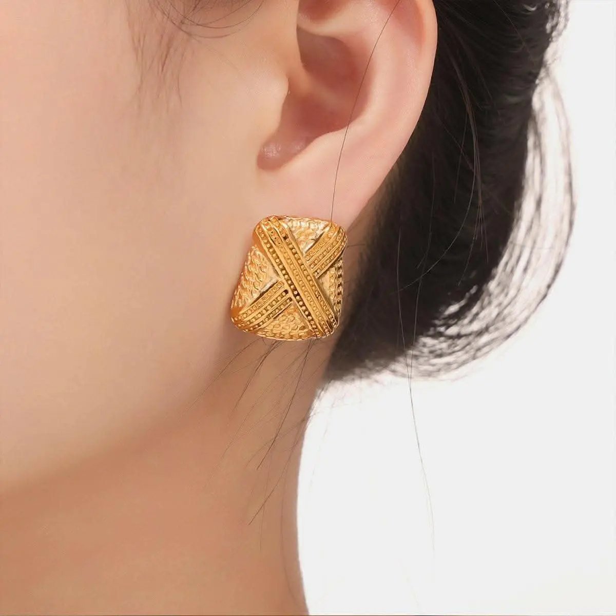 T-Shirts Trendsi just arrived - Chic titanium steel geometric earrings