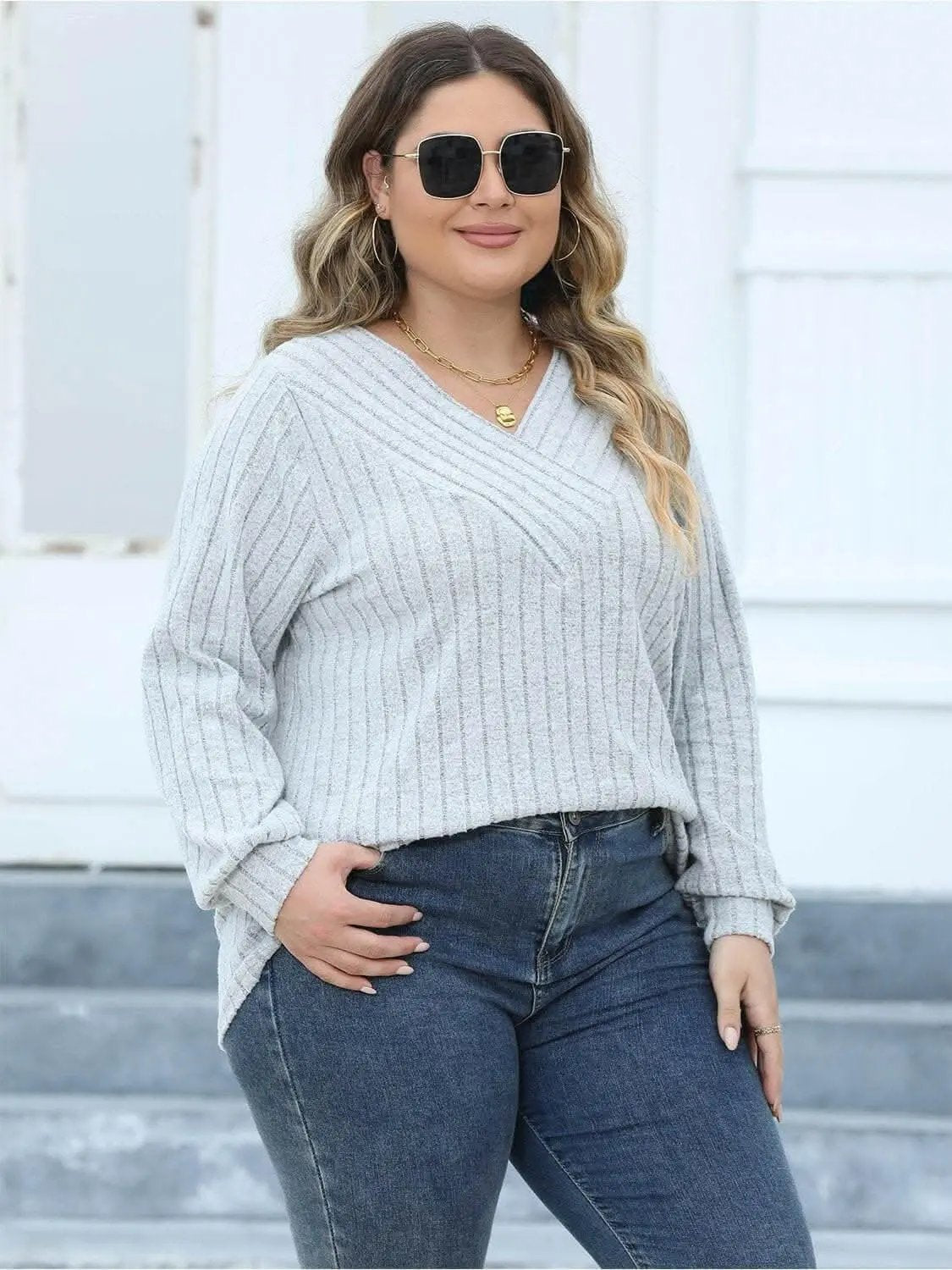T-Shirts Trendsi plus - Cozy ribbed v-neck top for curves