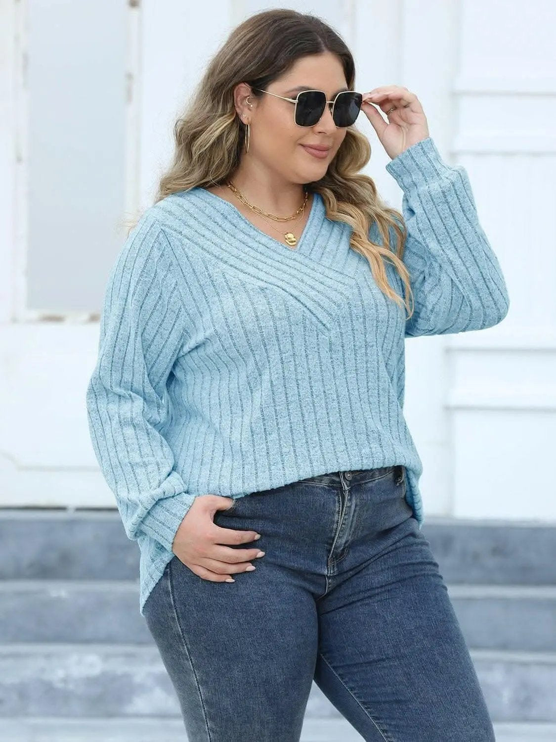 T-Shirts Trendsi plus - Cozy ribbed v-neck top for curves