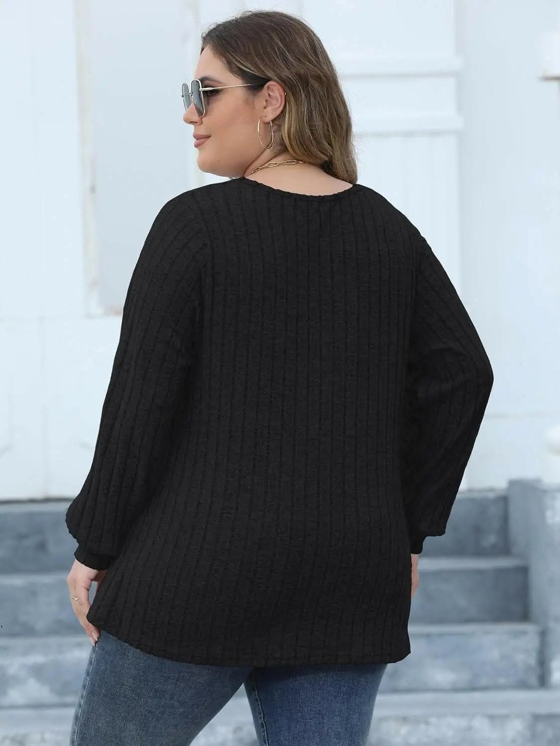 T-Shirts Trendsi plus - Cozy ribbed v-neck top for curves