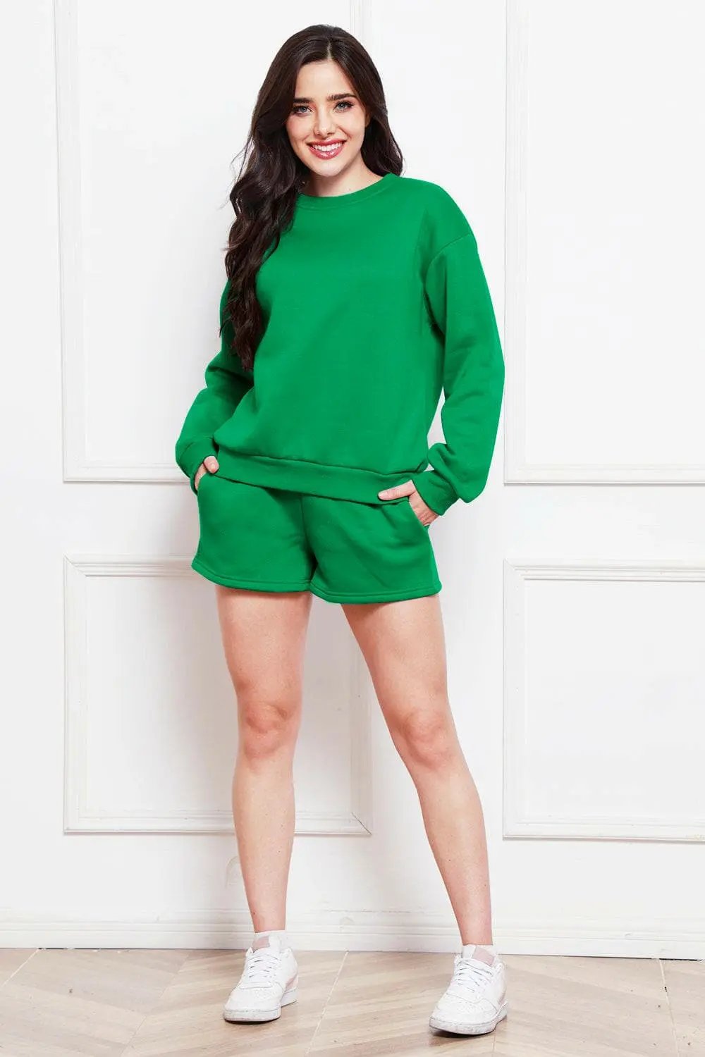 T-Shirts Trendsi Cozy sweatshirt and shorts set