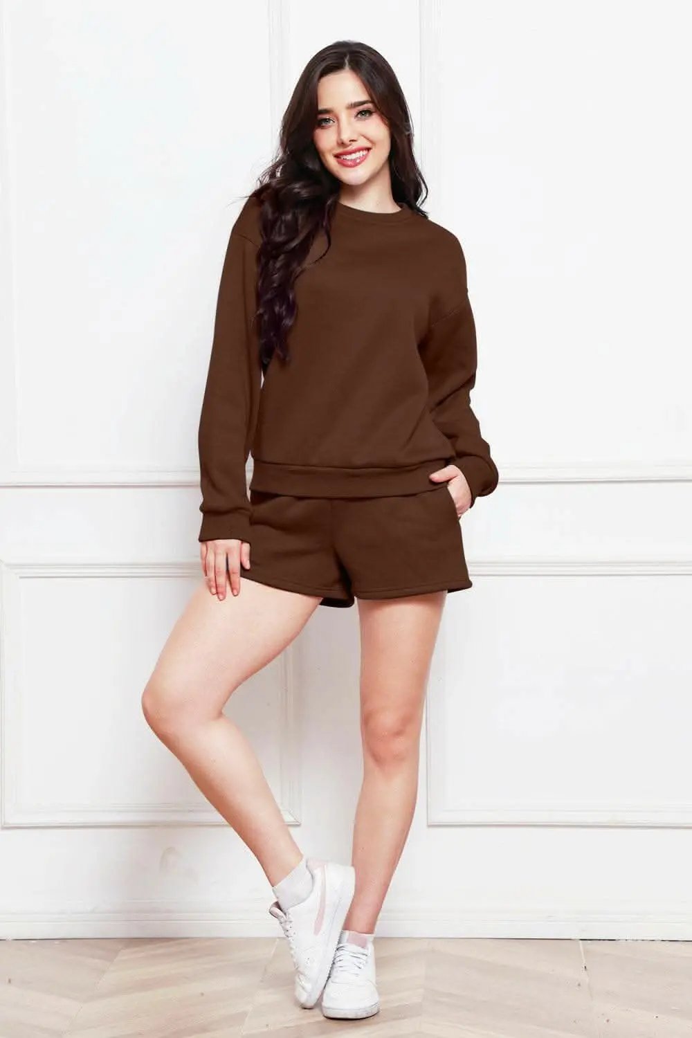 T-Shirts Trendsi Cozy sweatshirt and shorts set