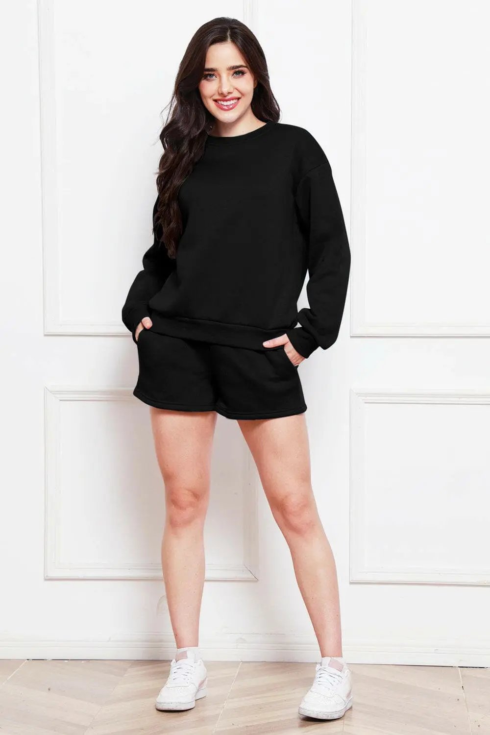 T-Shirts Trendsi Cozy sweatshirt and shorts set