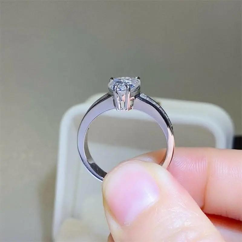 Hats Trendsi 3 Carat Moissanite Ring Women's Jewelry Dazzling Statement Ring