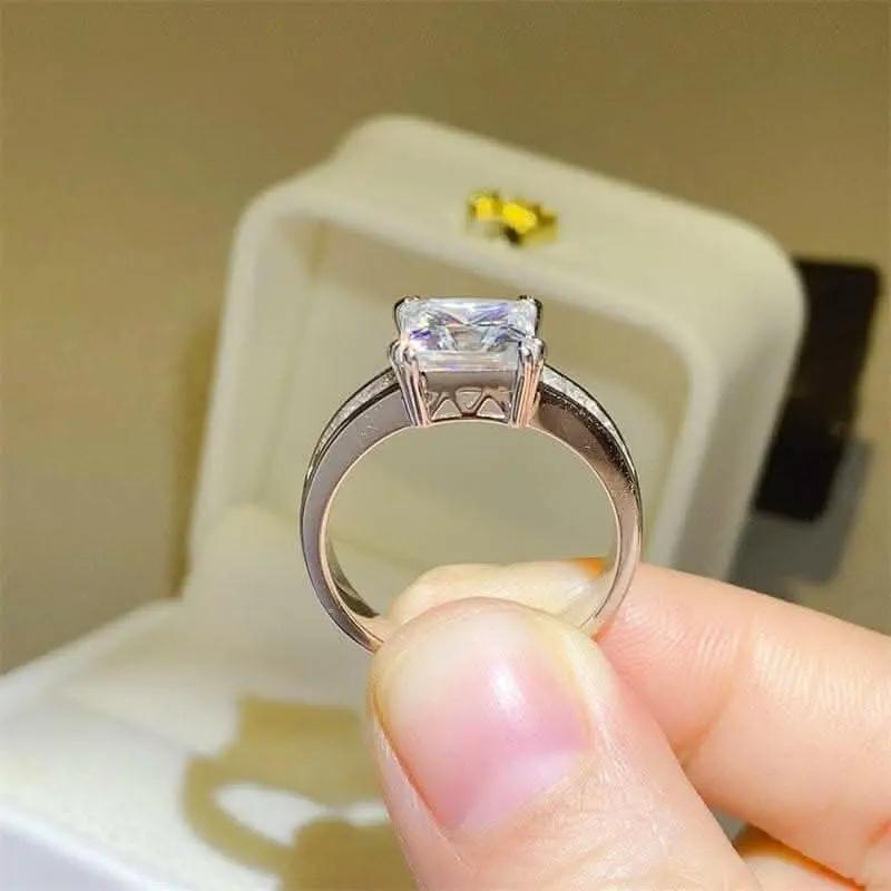 T-Shirts Trendsi just arrived - Elegant Moissanite Square Ring