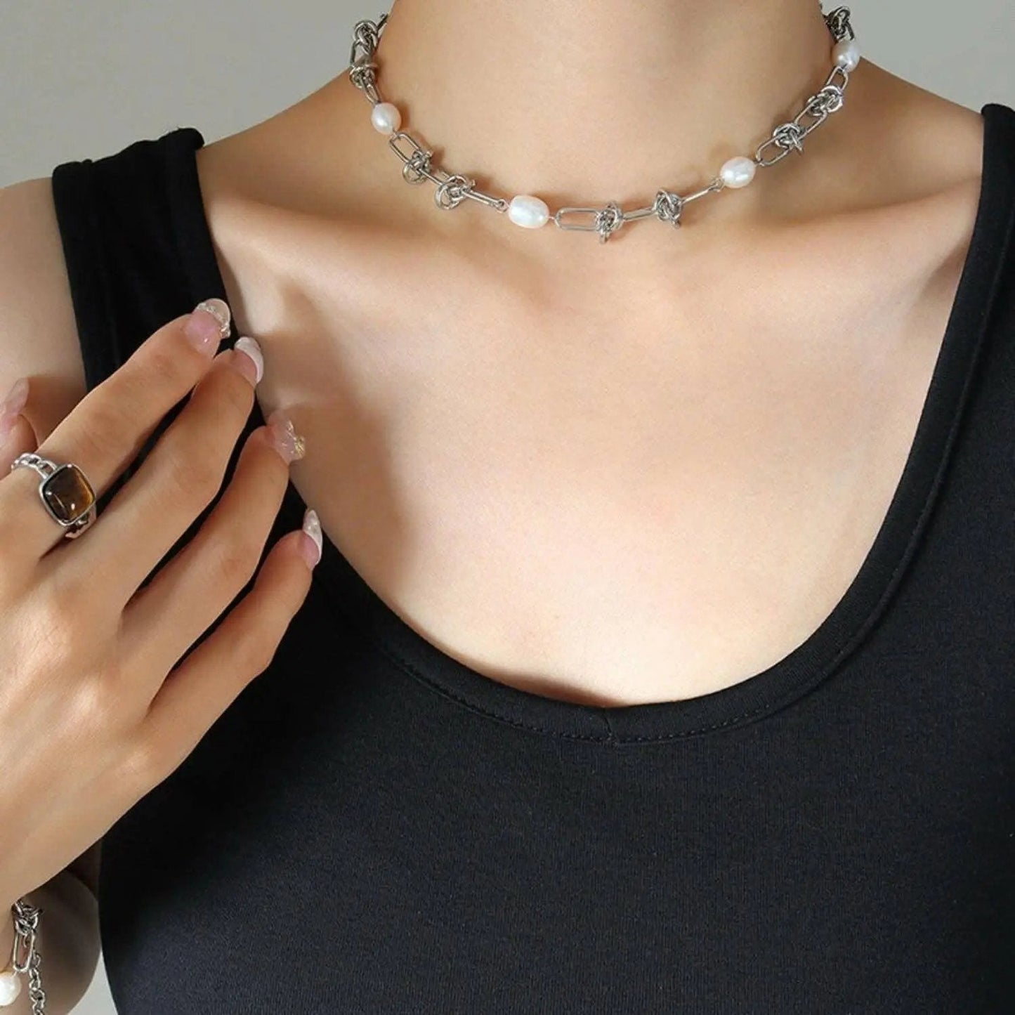 Trendsi Pearl Charm Necklace - Elegant Classic Style Women's