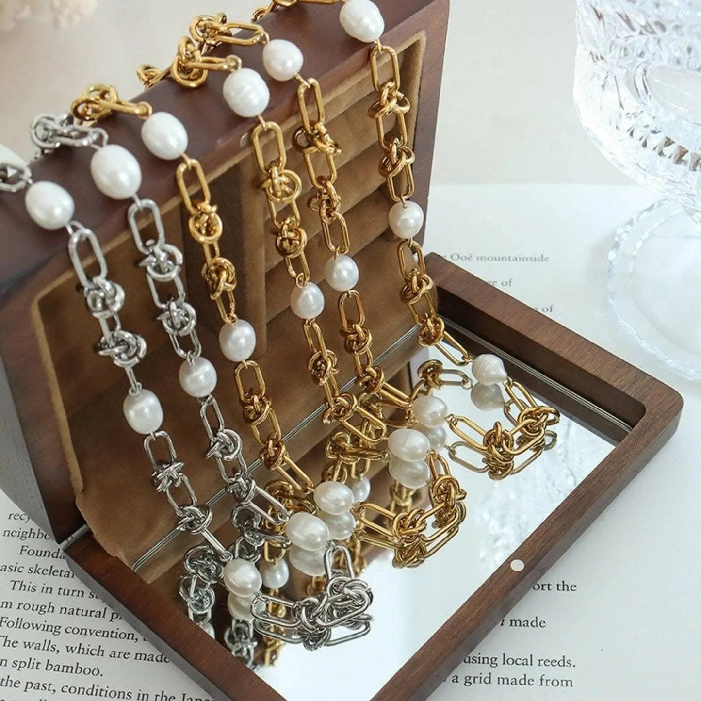 Trendsi Pearl Charm Necklace - Elegant Classic Style Women's