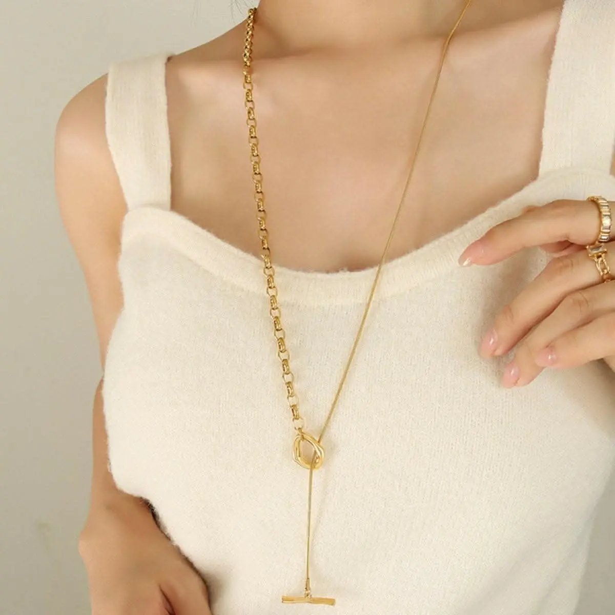 T-Shirts Trendsi Necklaces - Elegant dual-tone titanium necklace