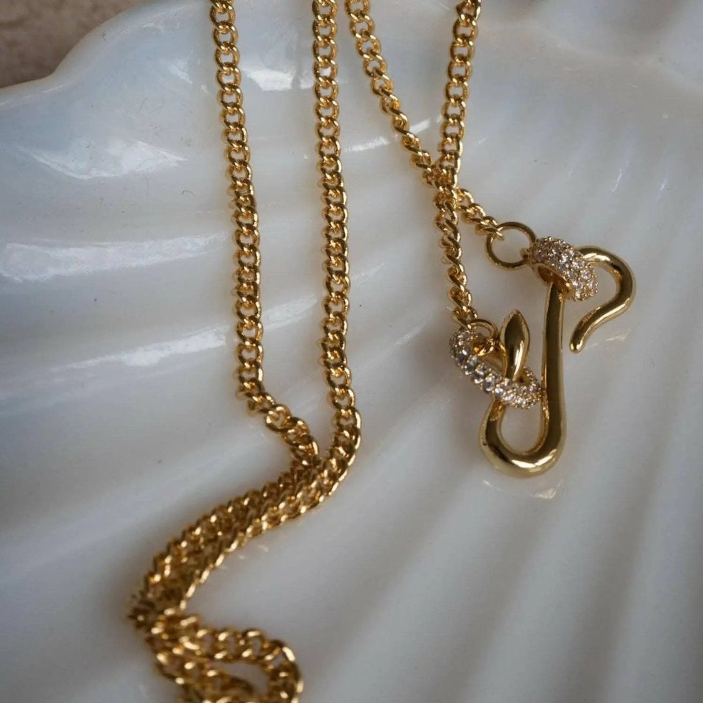 Necklace - Gold-Plated Zircon - Elegant Dainty Style