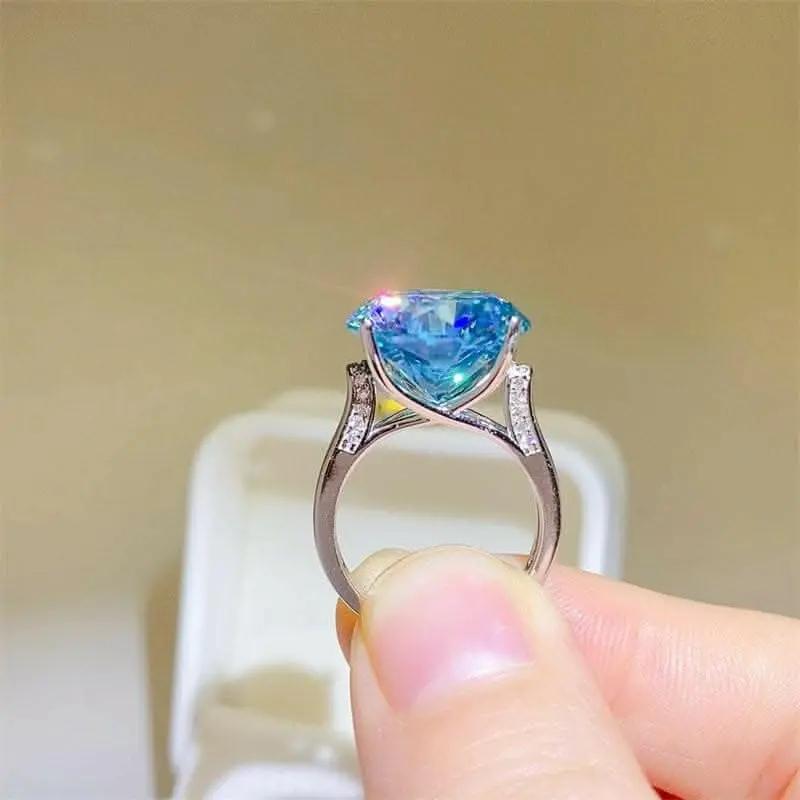 T-Shirts Trendsi just arrived - Exquisite 5 Carat Moissanite Ring