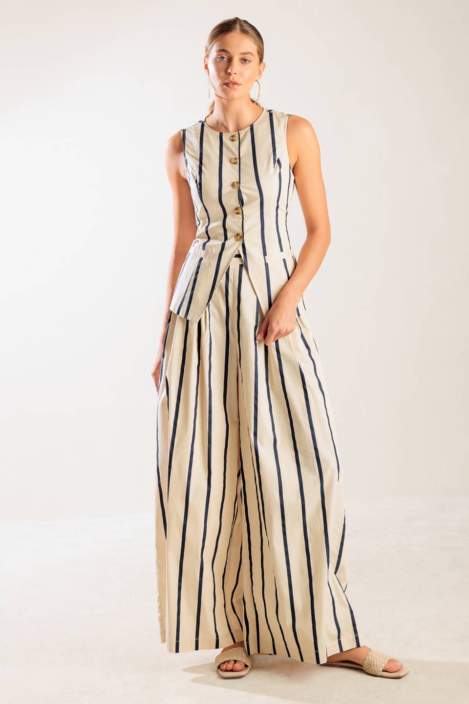 HERE AND NOW WOVEN VEST