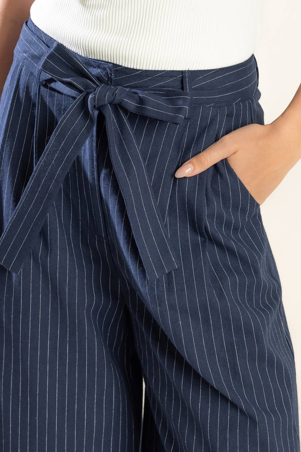 WHAT DO YOU MEAN WOVEN PANTS