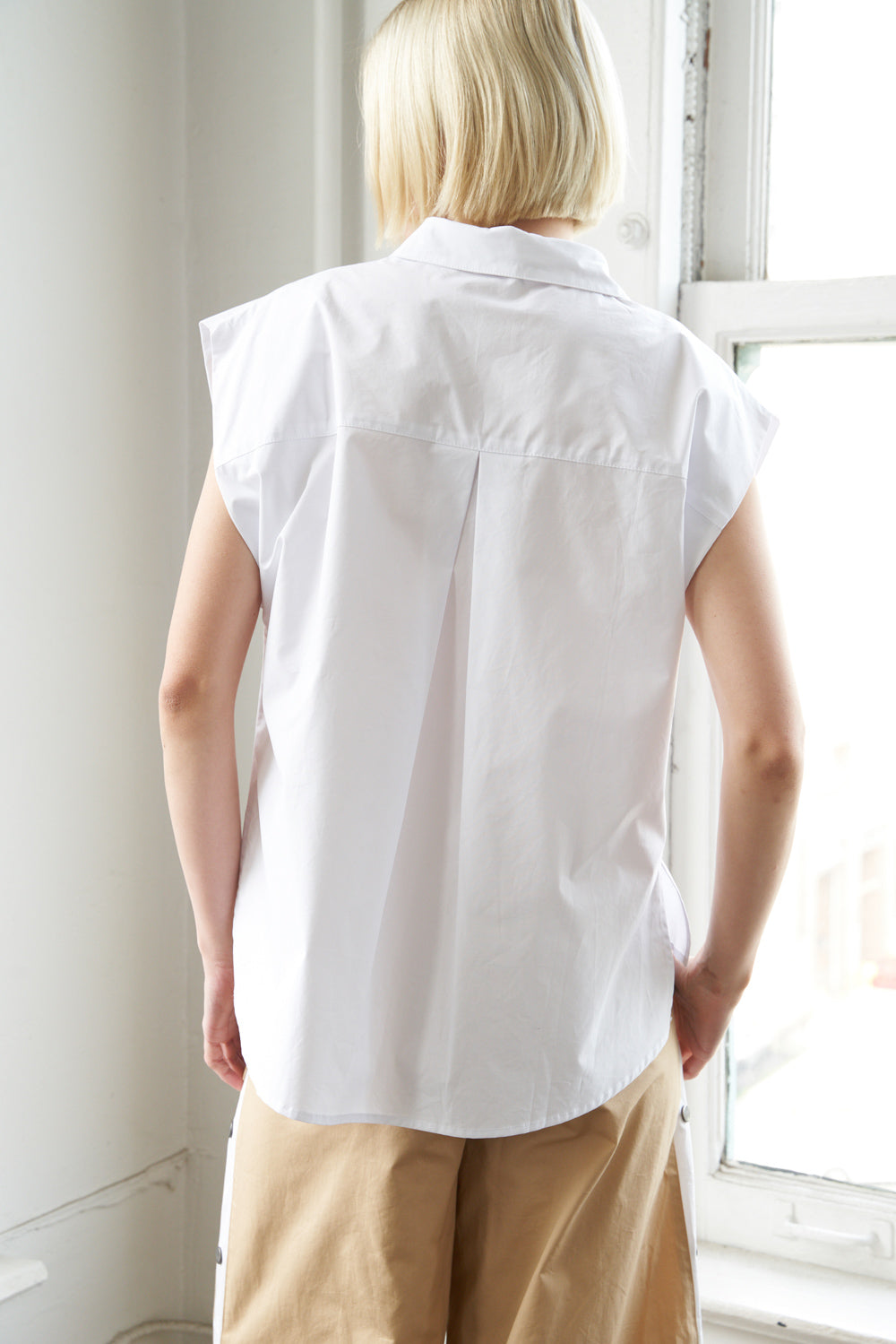 MUCH TO CELEBRATE POPLIN TOP