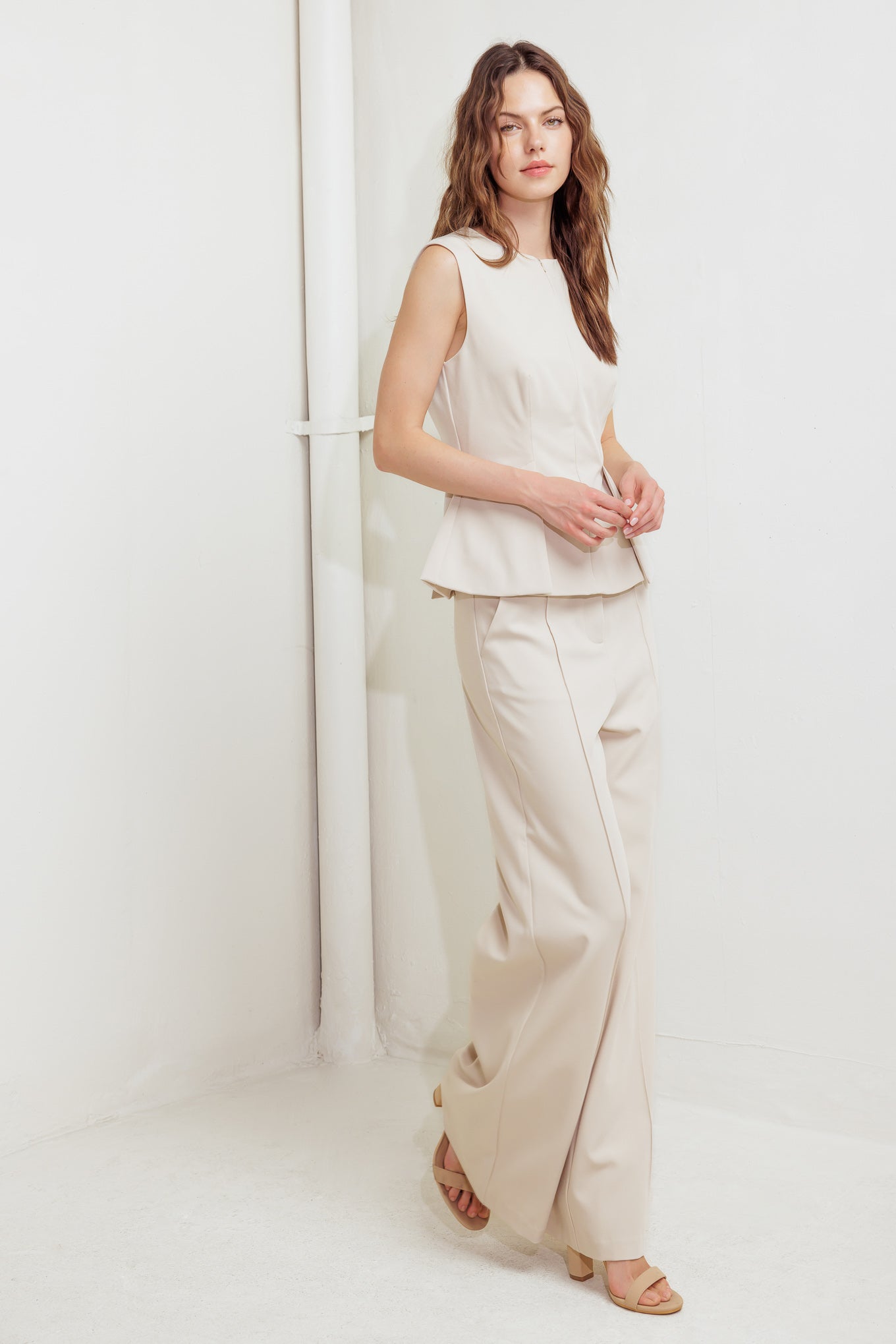 MONDAY FLOW WOVEN TOP