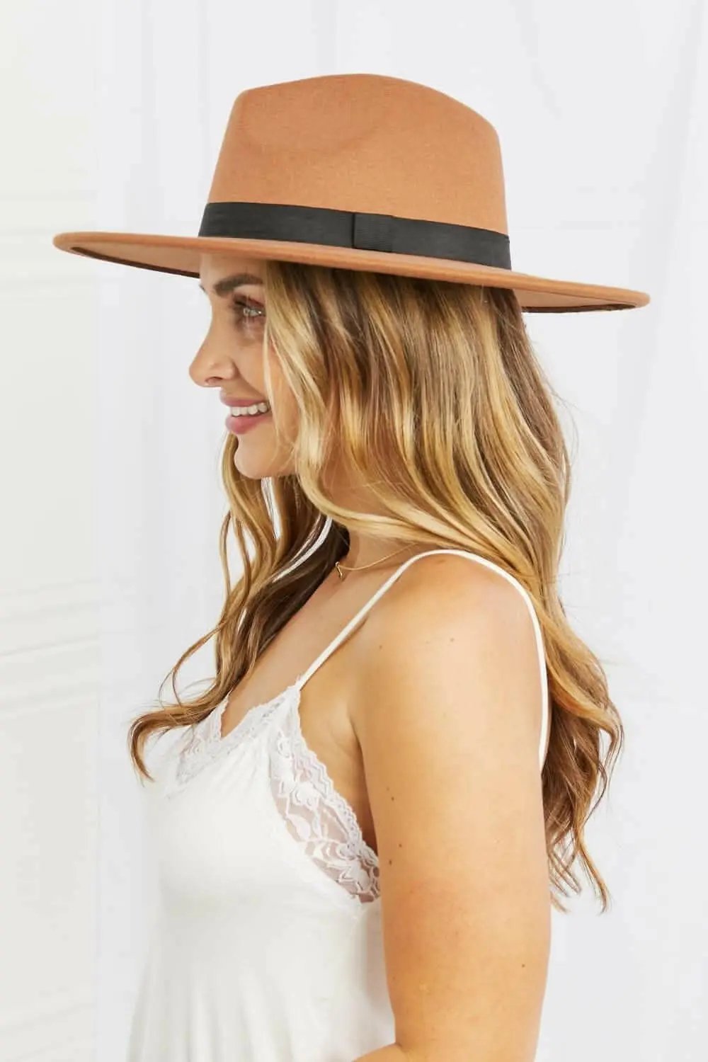 T-Shirts Trendsi TIKTOK - Fame fedora hat with chic design