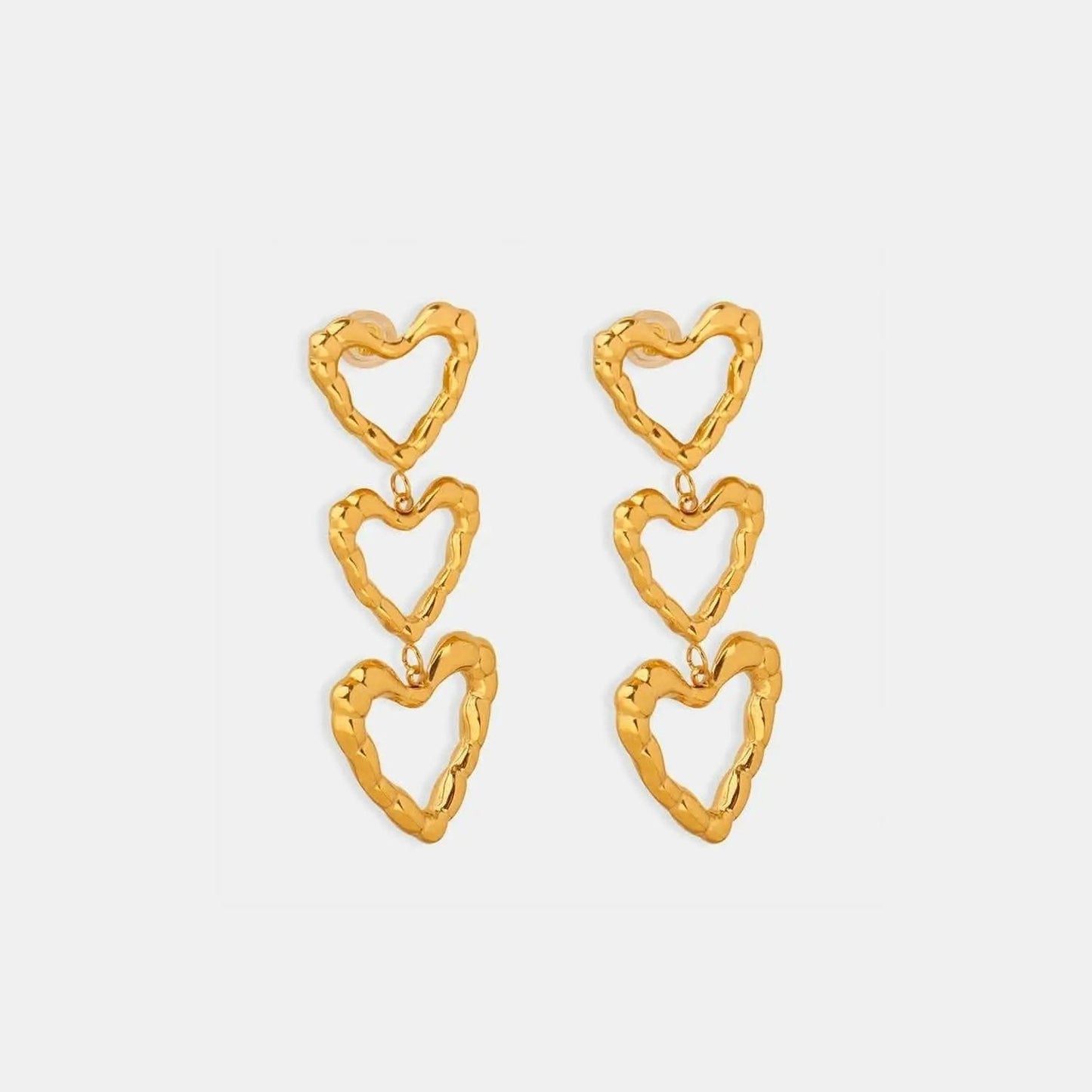 T-Shirts Trendsi just arrived - Heart-shaped titanium earrings