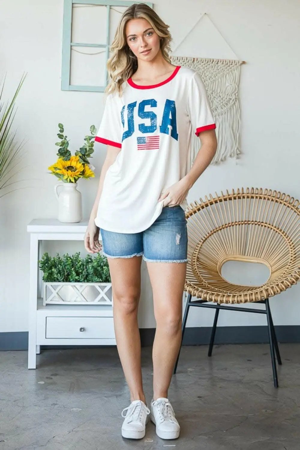 T-Shirts Trendsi Heimish Full Size USA Contrast Trim Short Sleeve T-Shirt