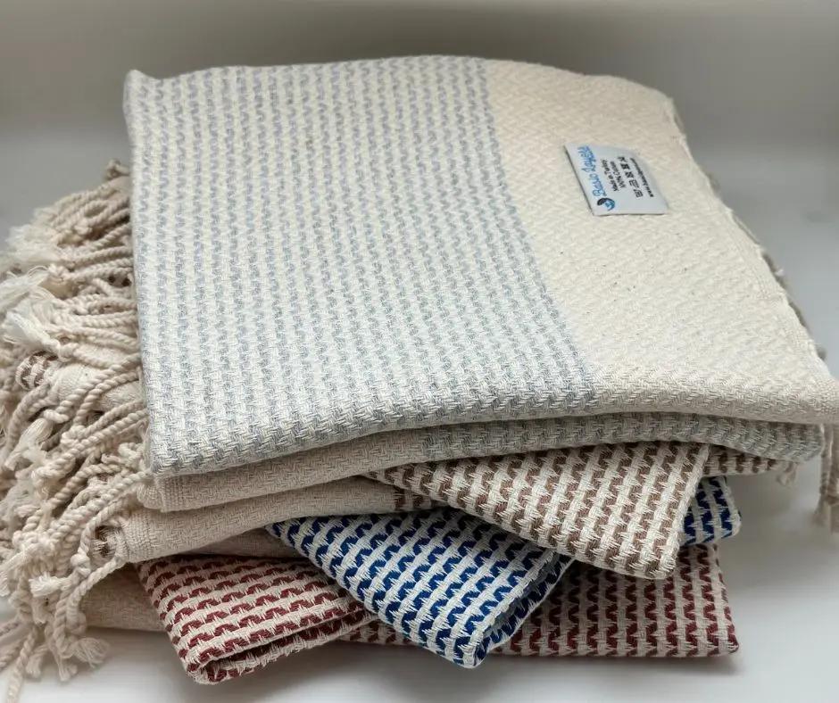 Turkish Hand Towel - Natural & Absorbent - Dotty Pattern