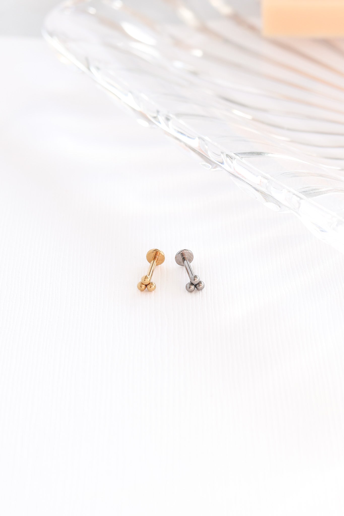 Tri-Dot Flat Back Stud