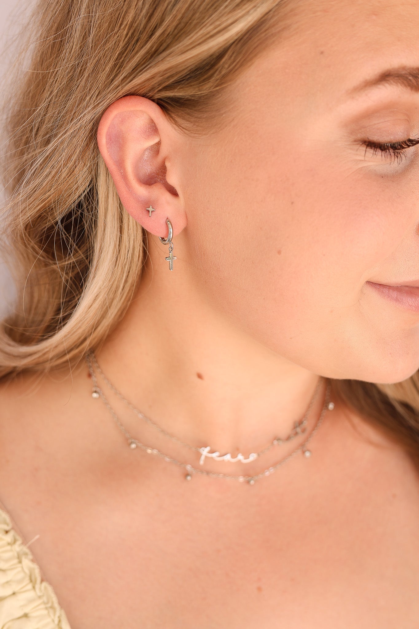Cross Flat Back Stud
