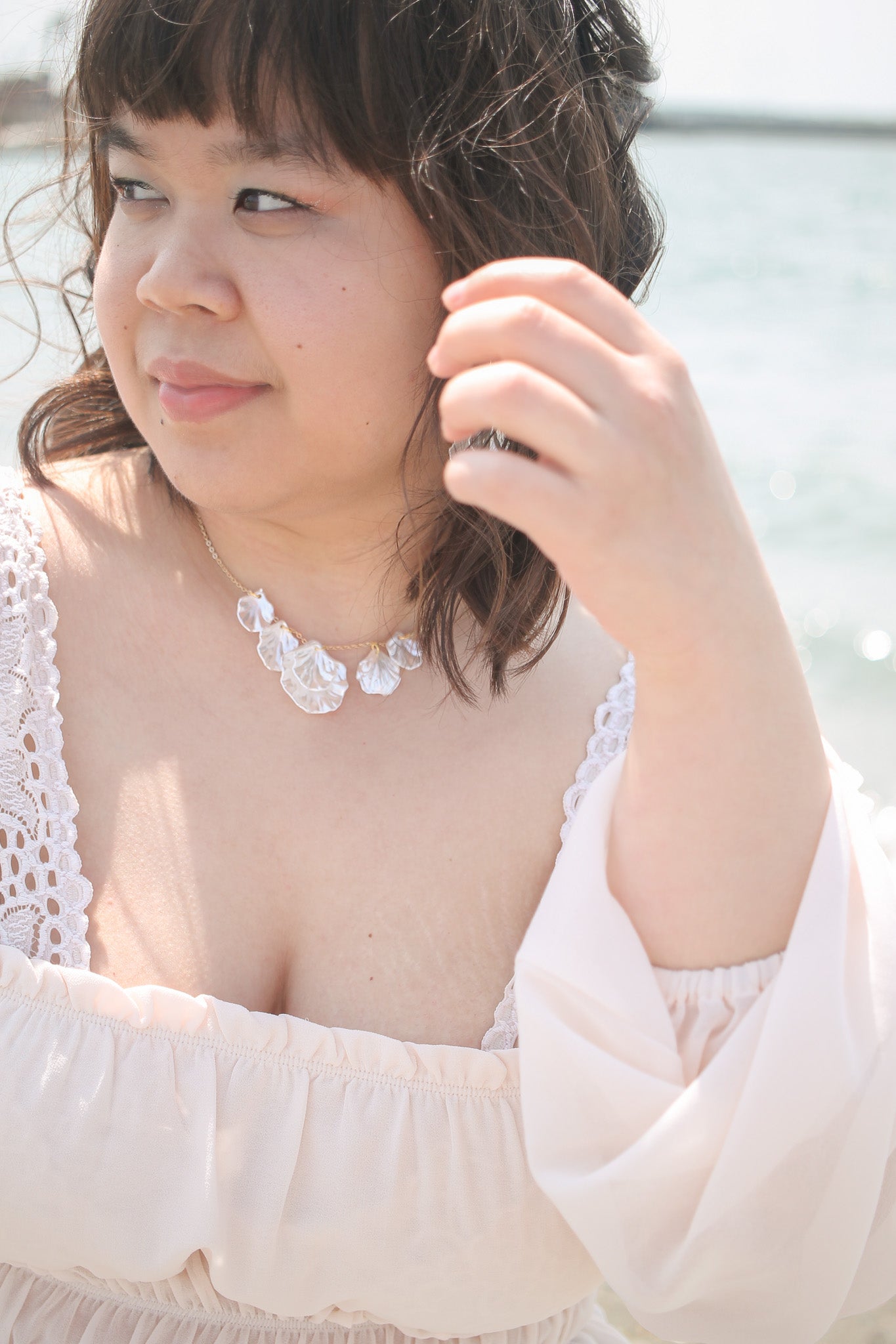 Aquamarine Necklace in Shell