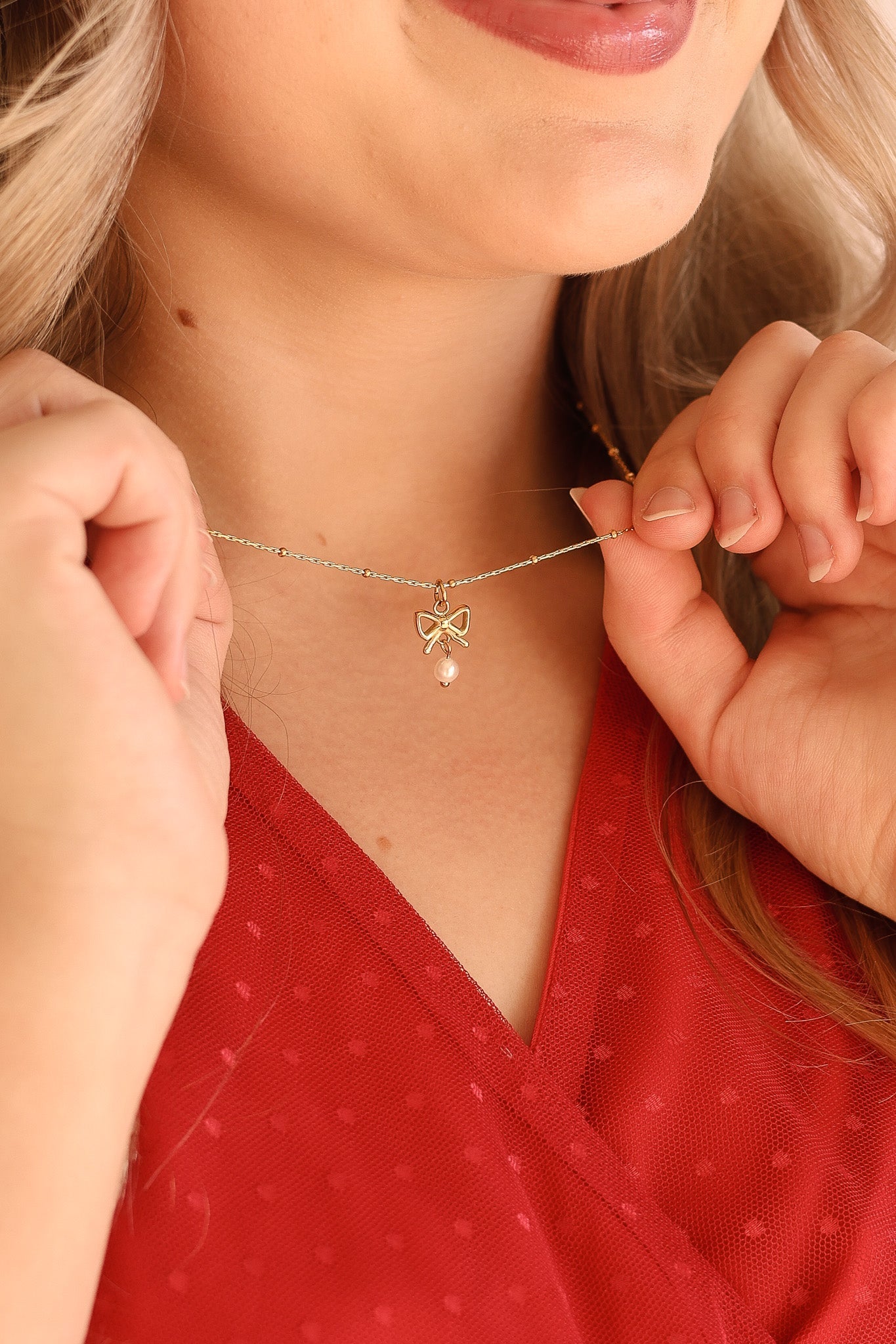Jane Bow Necklace