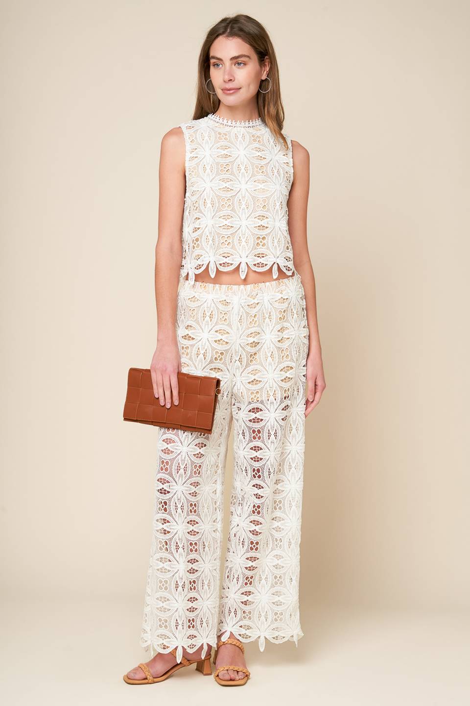 MEMORABLE FLIRT WOVEN LACE TOP