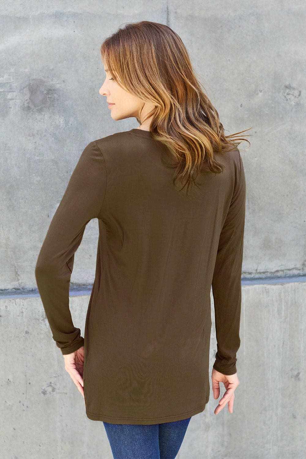 T-Shirts Trendsi TIKTOK - Luxe long sleeve top with pockets