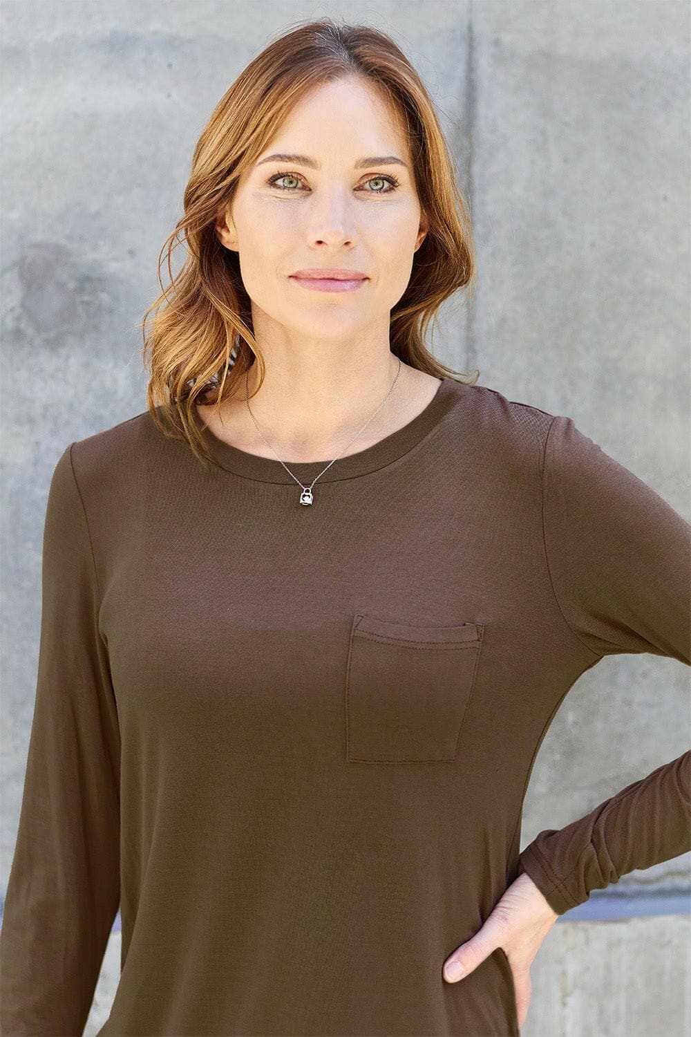 T-Shirts Trendsi TIKTOK - Luxe long sleeve top with pockets