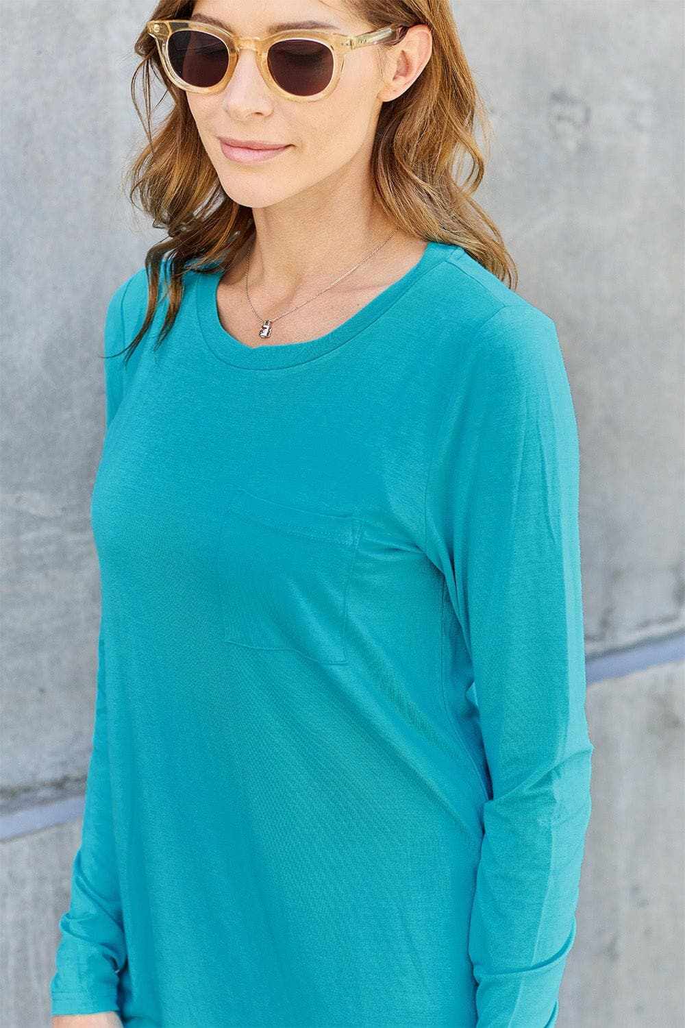 T-Shirts Trendsi TIKTOK - Luxe long sleeve top with pockets