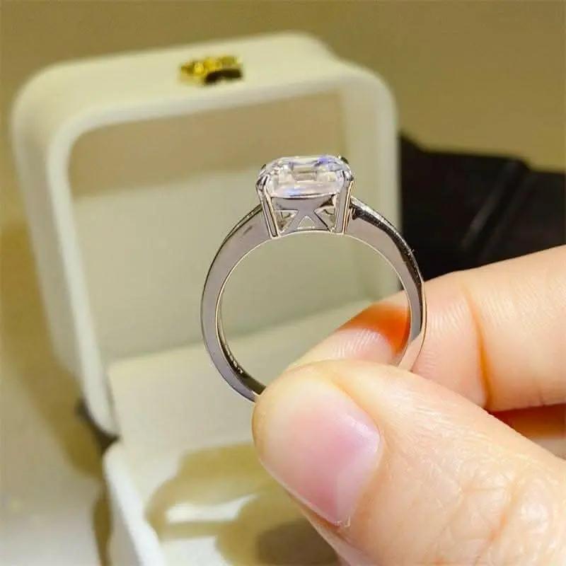 T-Shirts Trendsi just arrived - Luxurious 3ct moissanite ring