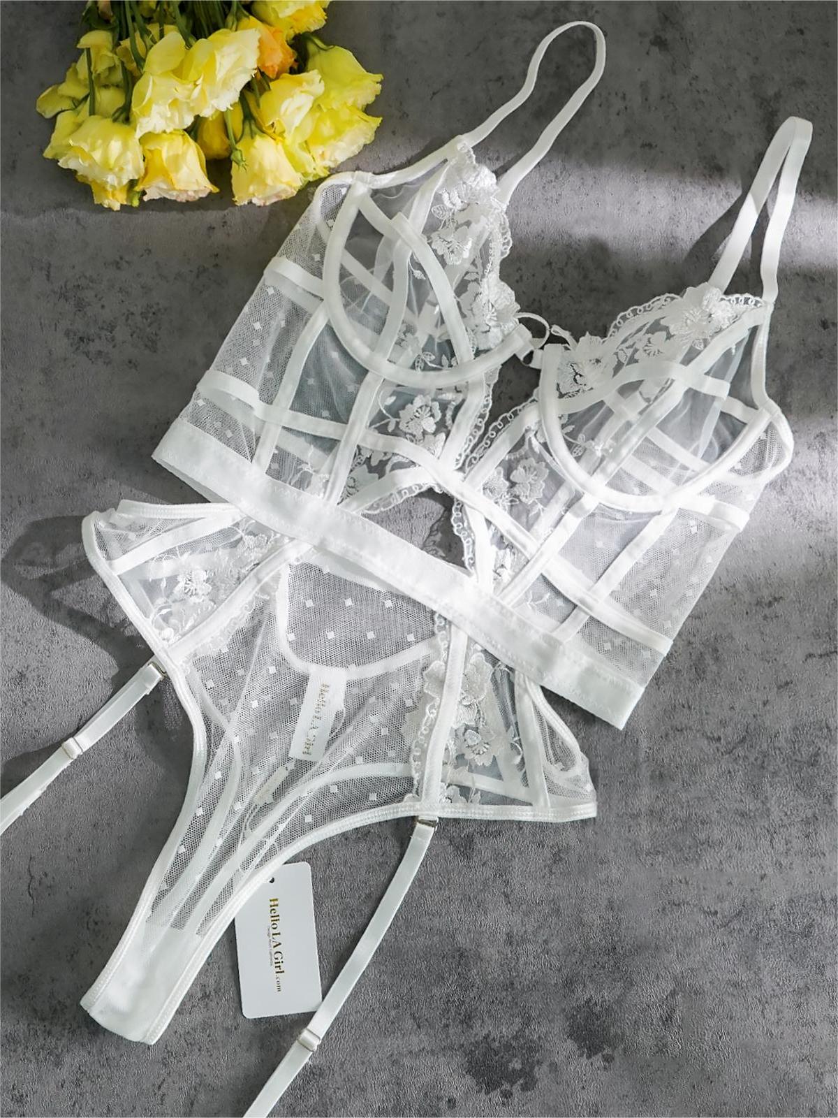 White Solid Elegant Embroidered Lace Bodysuit