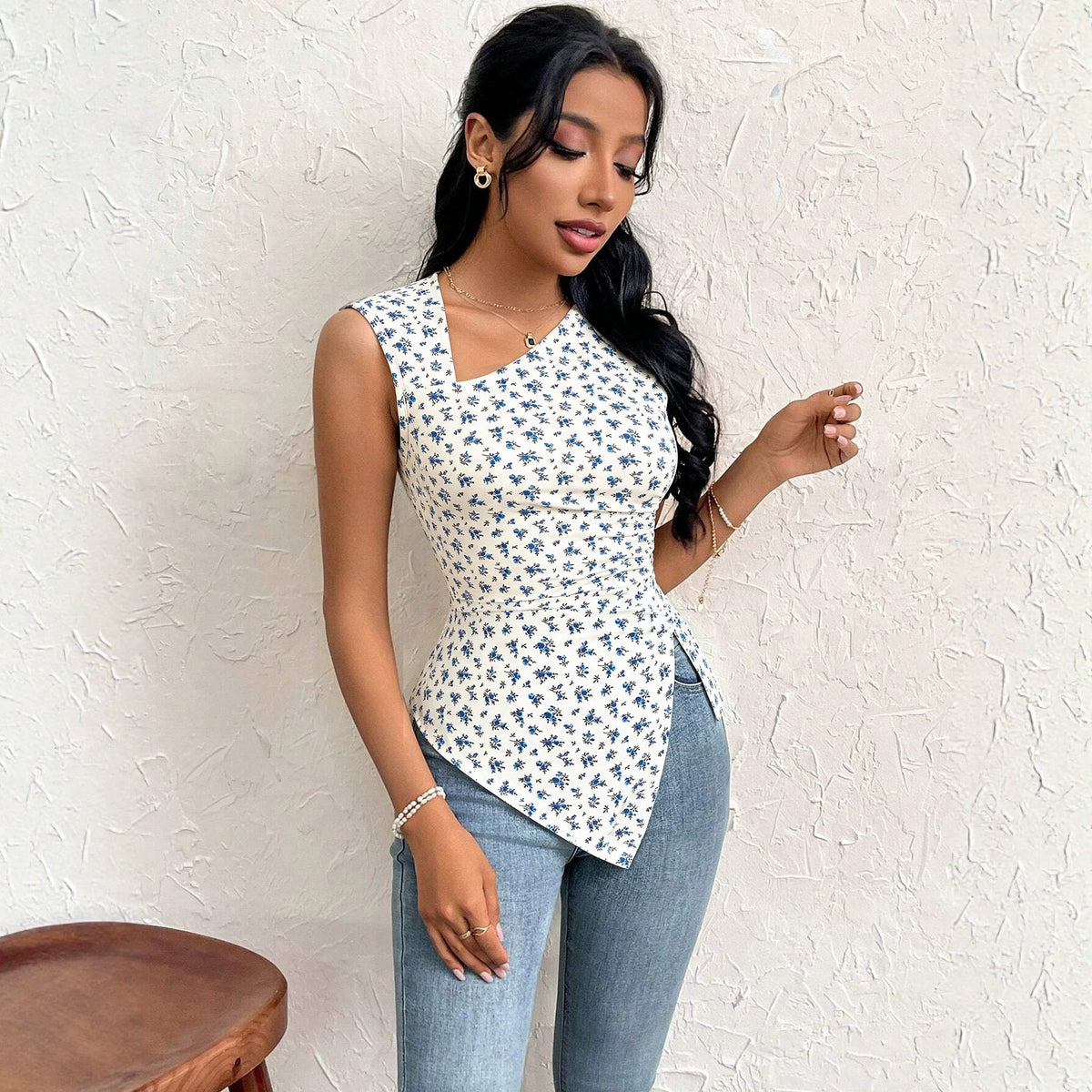 French Floral Sleeveless Vest Women Asymmetric Oblique Square Neck Cinched Side Slit Slim Fit Slimming Top
