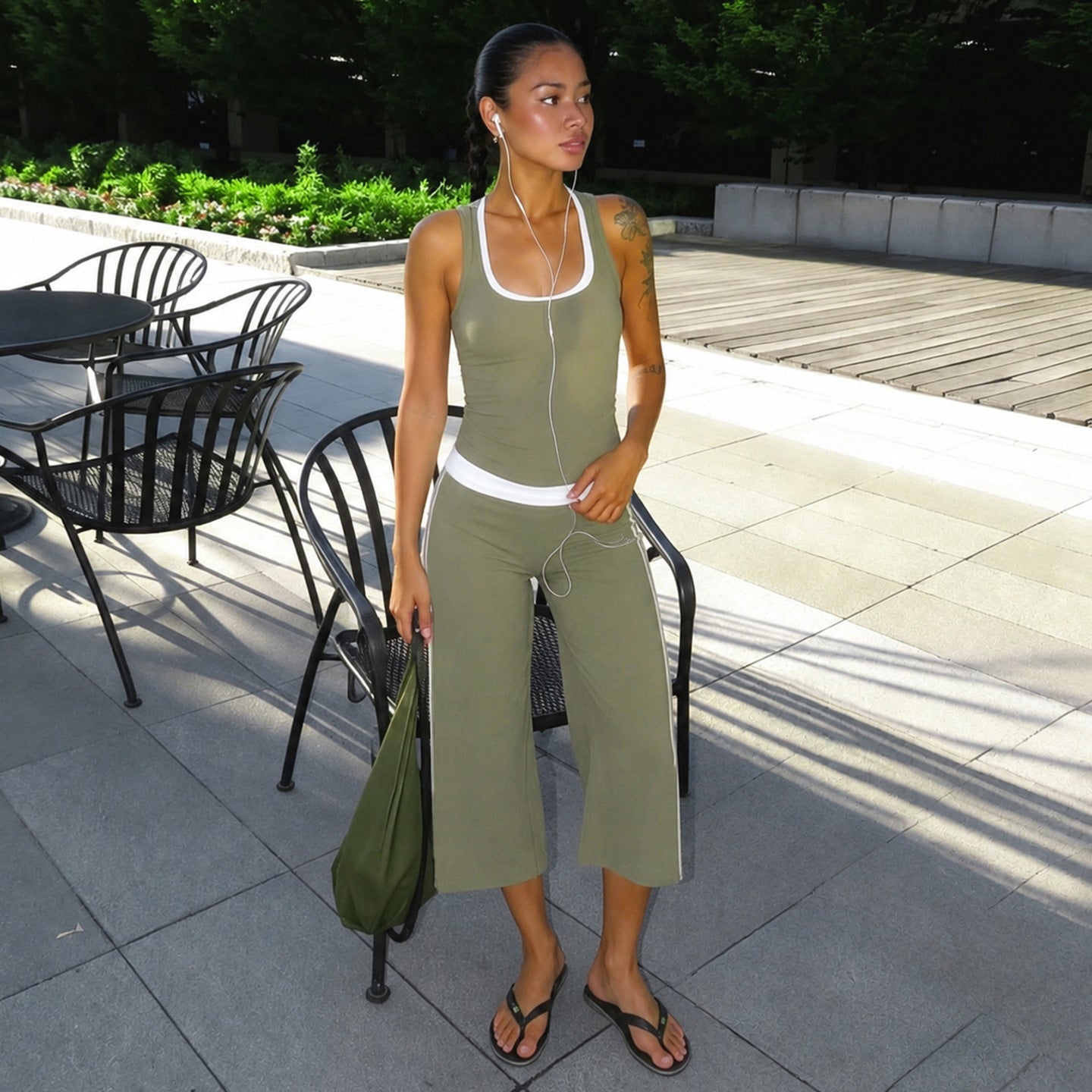 Sports Casual Contrast Color Retro Fitness Basic Vest Cropped Pants Two Piece Sets
