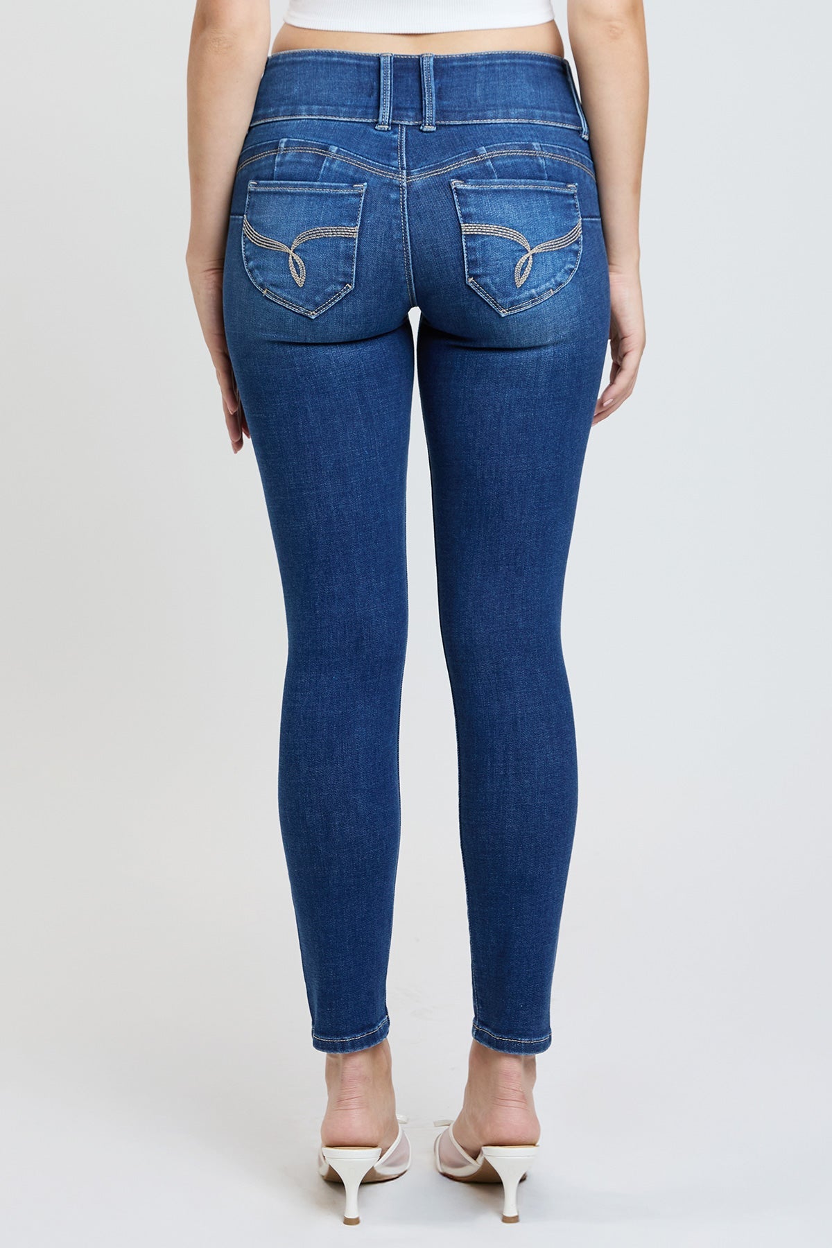 Women's Luxe Mid Rise 3-Button WannaBettaButt Skinny Jeans