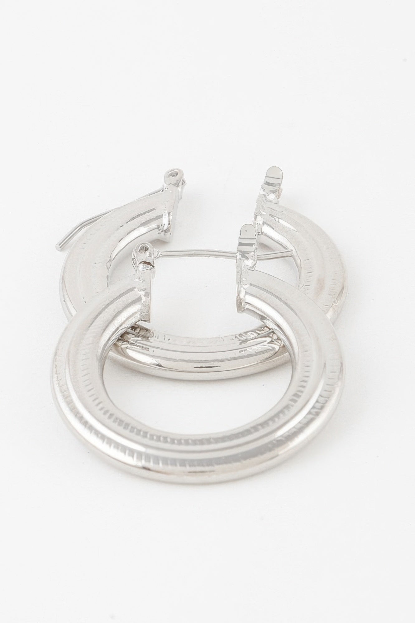 Minimal Flat Hoop Earrings