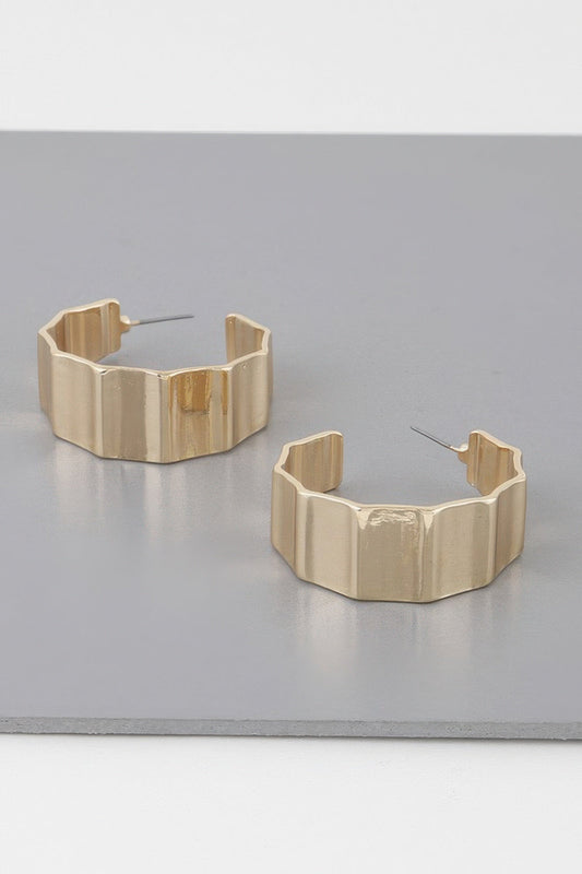 Metal Ribbed Hoop Earrings