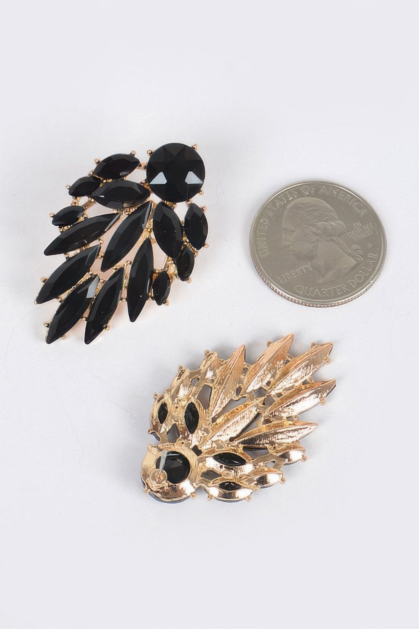 Leaf Dangle Gem Earring