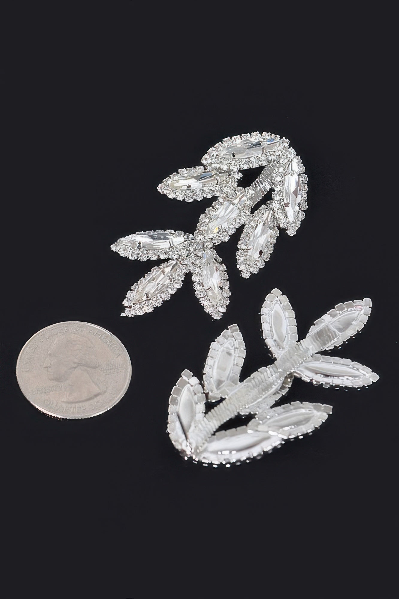 Rhinestone Leaf Earring