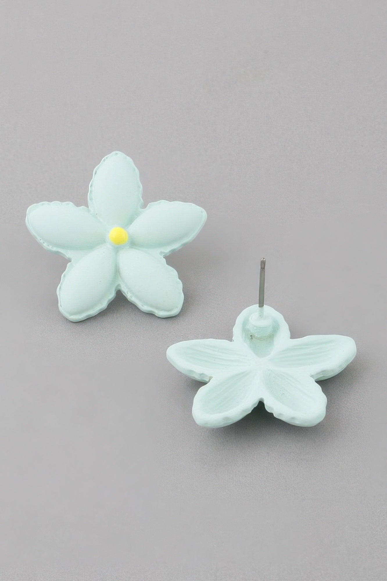 Bright Flower Stud Earrings