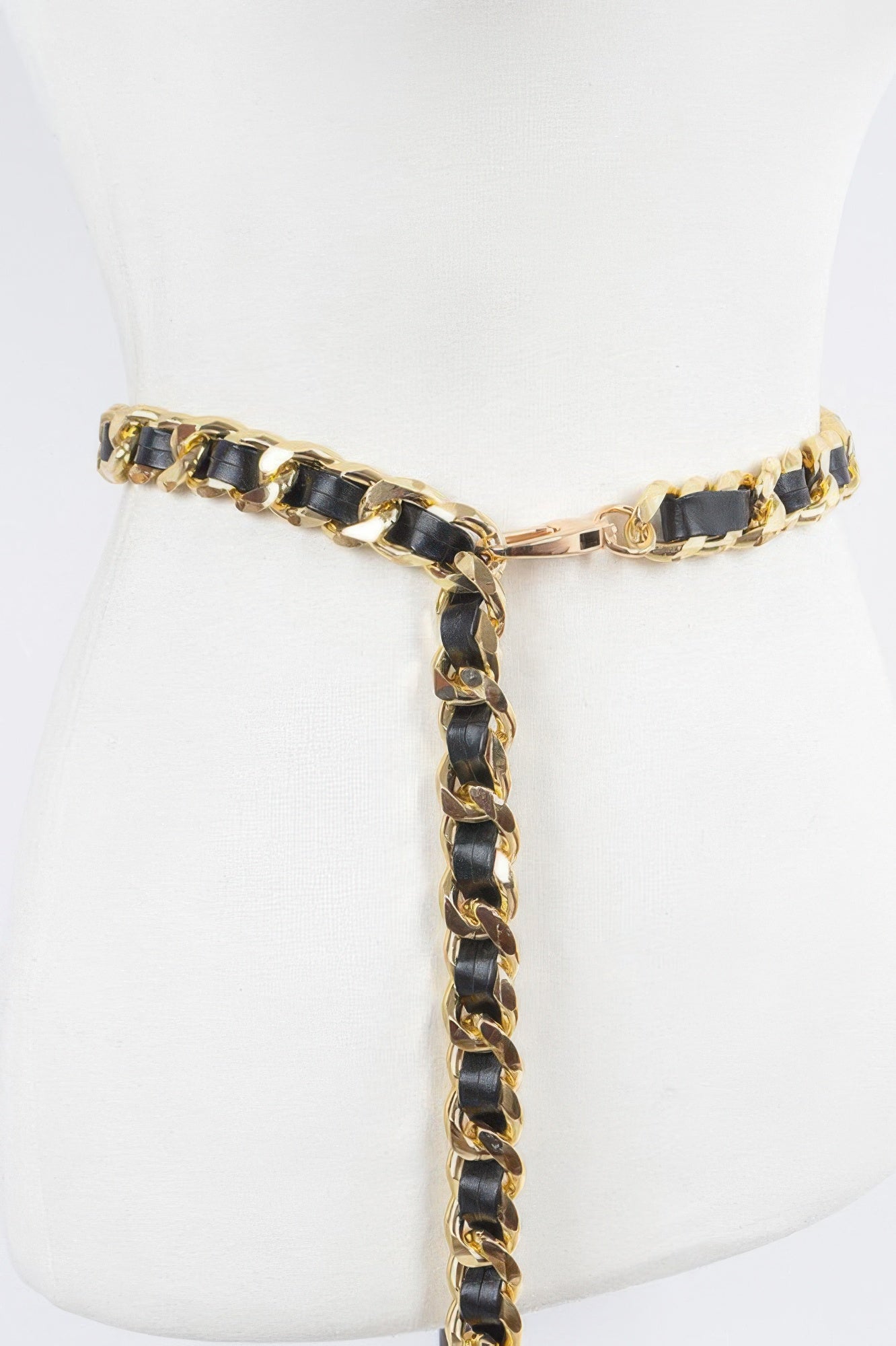 Faux Leather Oversized Chain Belt