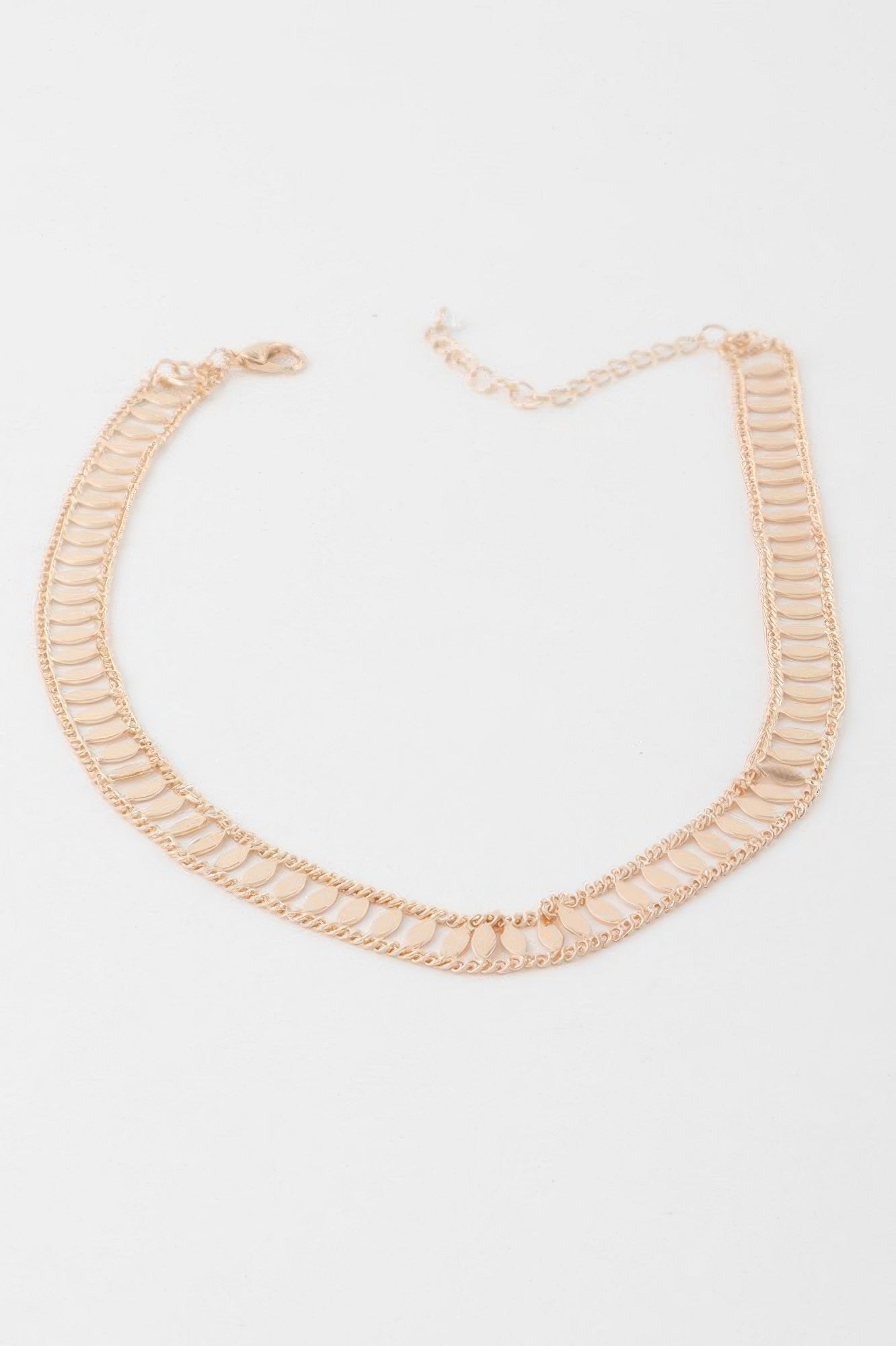 Leaf Chain Choker Necklace