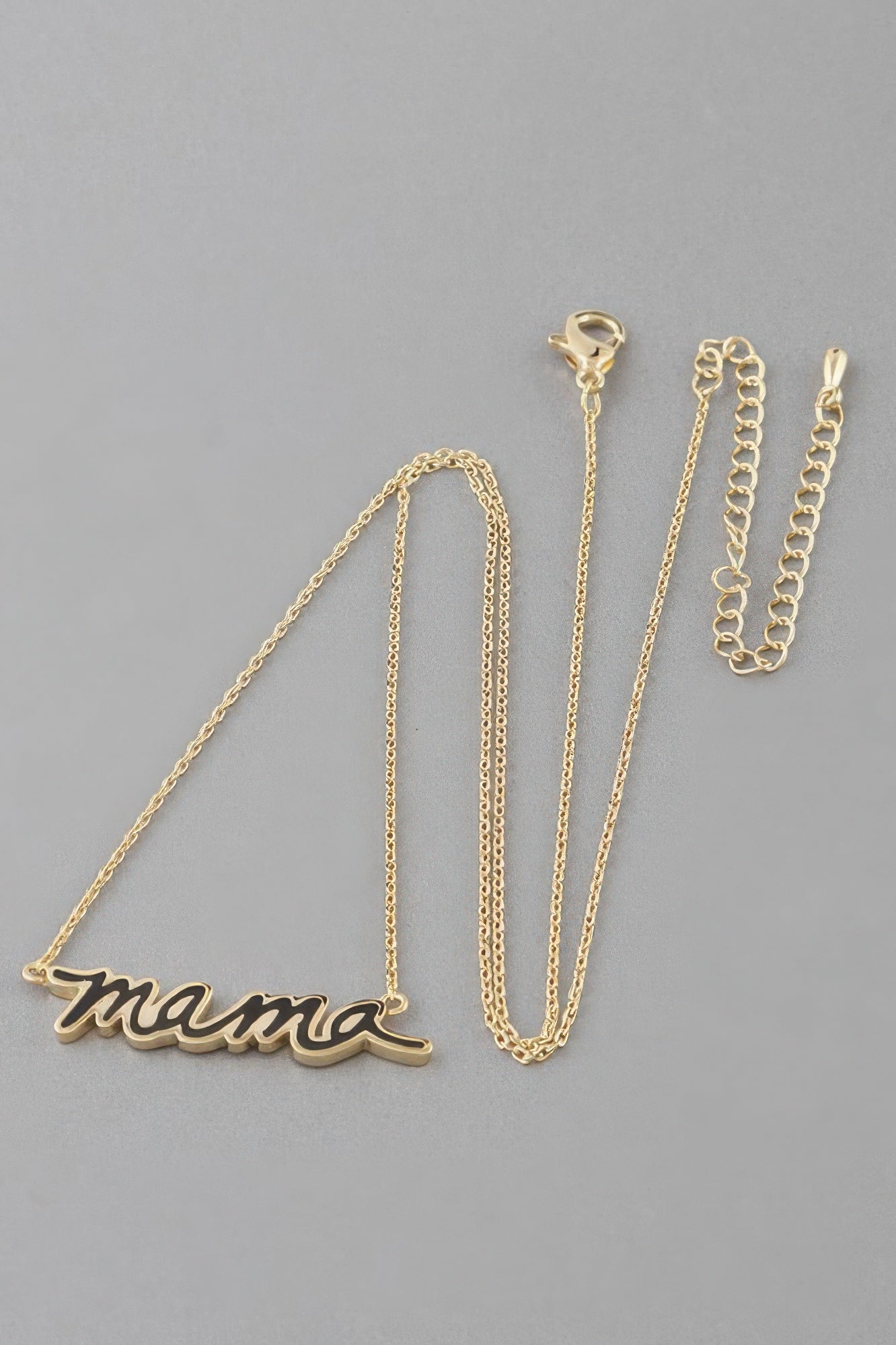 Mama Lined Necklace