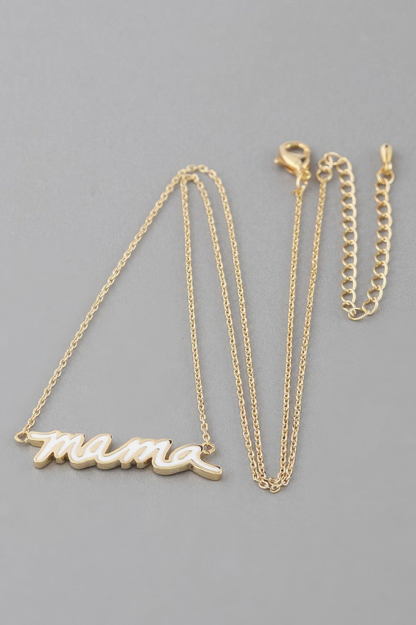 Mama Lined Necklace